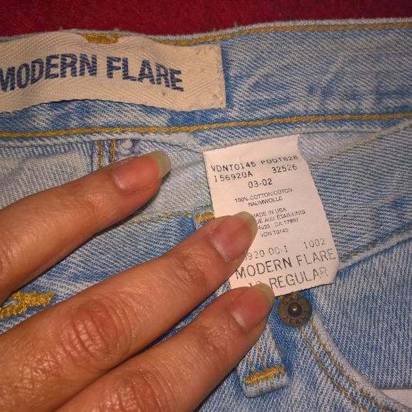 Vtg GAP Modern Flare Button Fly Light wash Jeans made in USA - Picture 2 of 6